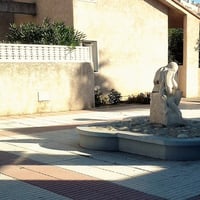 Statut de la place centrale de la résidence